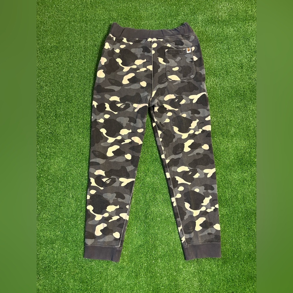 Bape City Camo Shark Glow In The Dark Sweatpants - Picture 4 of 7